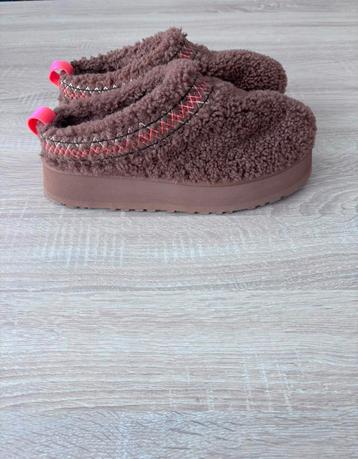 UGG Tazz mt 41 beschikbaar voor biedingen