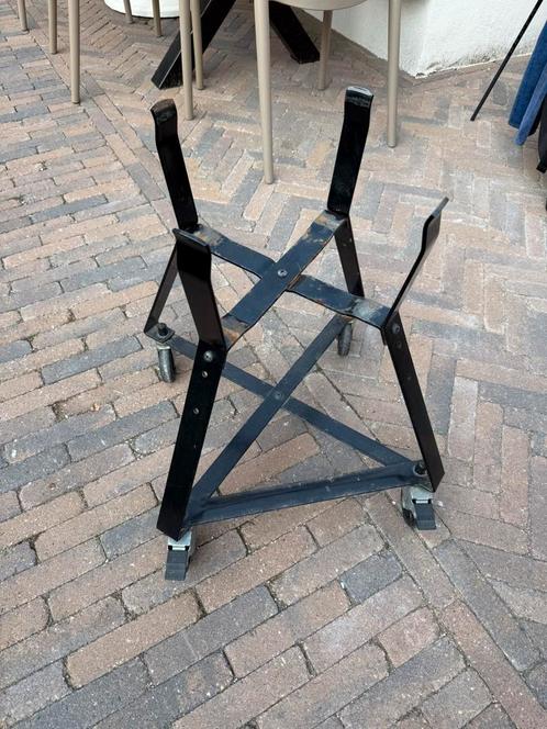 Big Green Egg Nest Onderstel – Small, Tuin en Terras, Barbecue-accessoires, Gebruikt, Ophalen