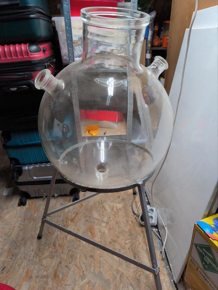 Grote Glazen Bol met Standaard - Lab Materiaal, Huis en Inrichting, Woonaccessoires | Zuilen en Pilaren, Ophalen