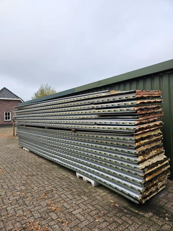 Grote partij sandwichpanelen dakpanelen eco 40mm groen, Doe-het-zelf en Verbouw, Platen en Panelen, Gebruikt, Overige materialen