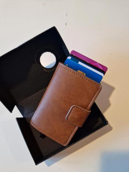 New Figuretta Wallet with RFID Protection, Sieraden, Tassen en Uiterlijk, Portemonnees, Nieuw, Zwart, Ophalen of Verzenden
