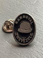Antiek Orde van de Bolhoed Karnaval pin Zwevezele, Gebruikt, Ophalen of Verzenden, Speldje of Pin, Nvt
