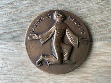 Bronzen medaille,vervaardigd door Rik van Schil 1982! beschikbaar voor biedingen