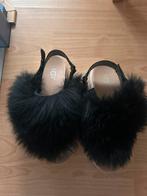 Ugg fluffy sandals, Ophalen of Verzenden, Zo goed als nieuw