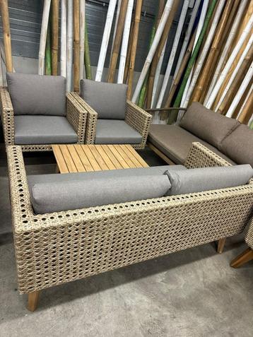 Uitverkoop: 8 Delig Wicker set - Inclusief kussens beschikbaar voor biedingen