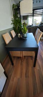 Zwarte Eettafel met 4 Stoelen, Huis en Inrichting, Tafels | Eettafels, Ophalen, Gebruikt, 100 tot 150 cm, 50 tot 100 cm