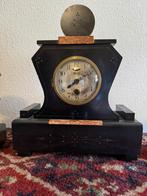 Antieke pendule marmenen klok, Ophalen