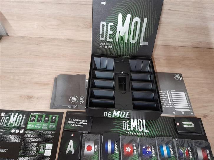 De mol - s1523, Hobby en Vrije tijd, Gezelschapsspellen | Bordspellen, Zo goed als nieuw, Ophalen of Verzenden