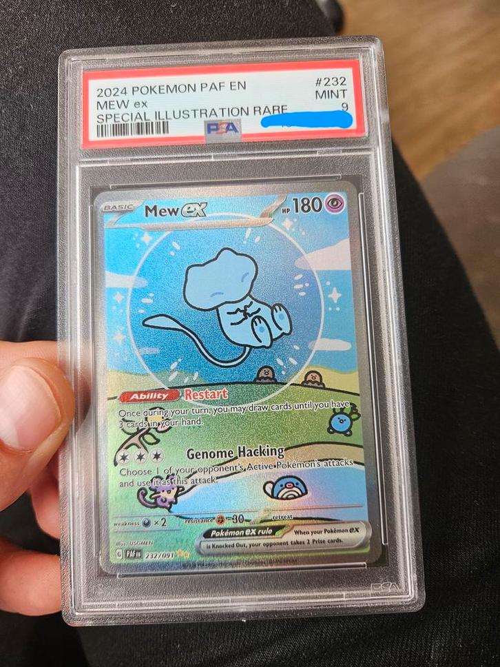 Mew ex 232 Paldean Fates Special Art PSA 9, Hobby en Vrije tijd, Verzamelkaartspellen | Pokémon, Zo goed als nieuw, Losse kaart