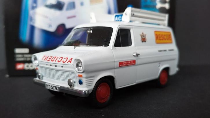 Ford Transit Accident Unit Avon County 1:43 Corgi Pol, Hobby en Vrije tijd, Modelauto's | 1:43, Nieuw, Auto, Corgi, Verzenden