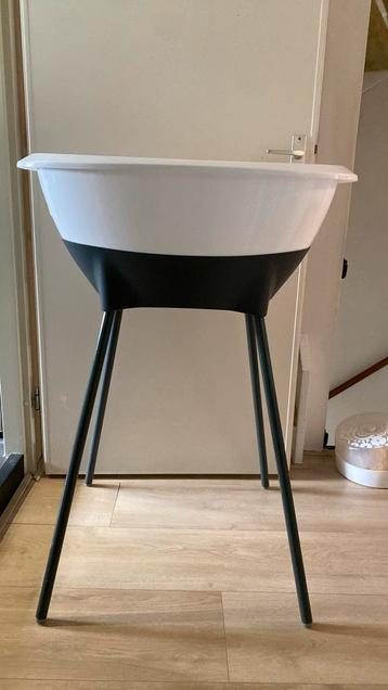 Luma babybadje beschikbaar voor biedingen