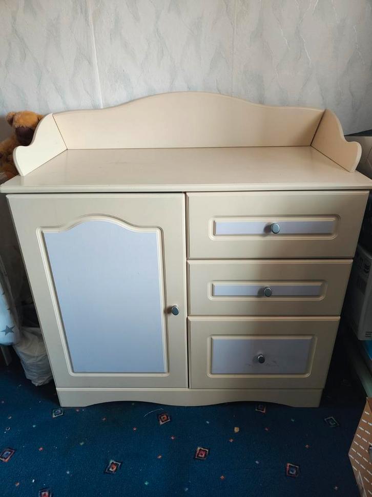 Baby commode, Kinderen en Baby's, Kinderkamer | Commodes en Kasten, Gebruikt, 90 tot 105 cm, 100 cm of meer, 50 tot 70 cm, Ophalen