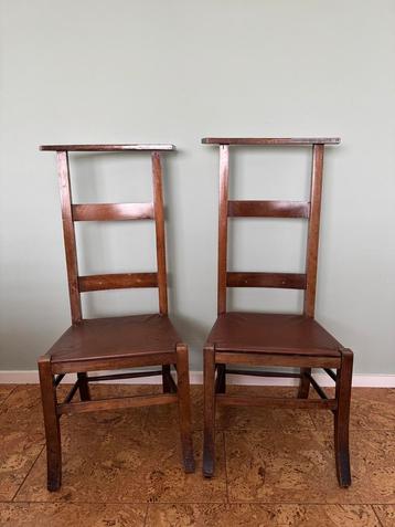 2 bidstoeltjes beschikbaar voor biedingen