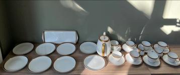 Koffieservies  beschikbaar voor biedingen