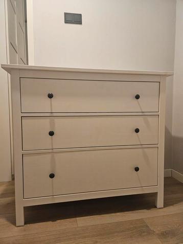 HEMNES Commode / Kast - Wit inclusief verschoningskussen beschikbaar voor biedingen