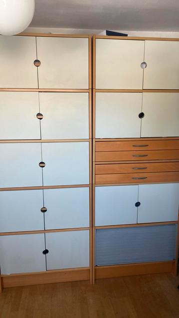Ikea kast kleur: eiken, zandkleur, lichtgrijs(rolluik) 