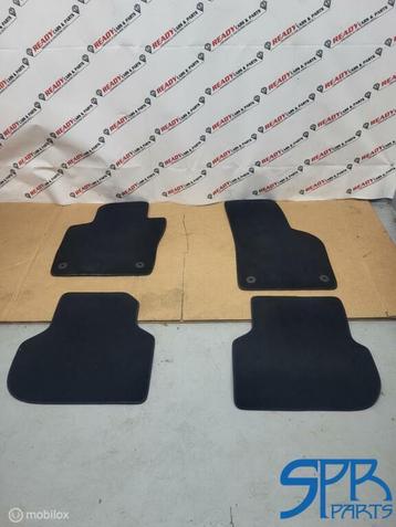 Matten set VW Jetta VI 5C 5C7863011J MATTENSET NIEUW NA 2011 beschikbaar voor biedingen