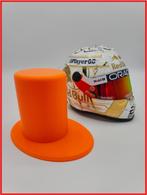 Kunststof 1:2 helm houder (Oranje), Verzenden, Nieuw, Formule 1