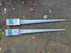 2 puntpaalhouders, Ophalen, Zo goed als nieuw