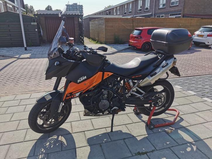 Zeer nette KTM SMT 990 (2010) goed onderhouden, vol extra’s, Motoren, Motoren | KTM, Particulier, Toermotor, meer dan 35 kW, 2 cilinders