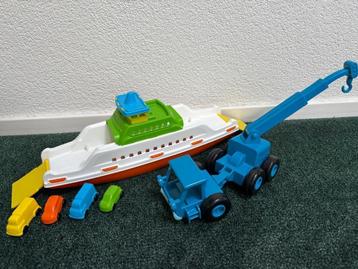 Hijskraan ( Bob de Bouwer) en veerboot beschikbaar voor biedingen