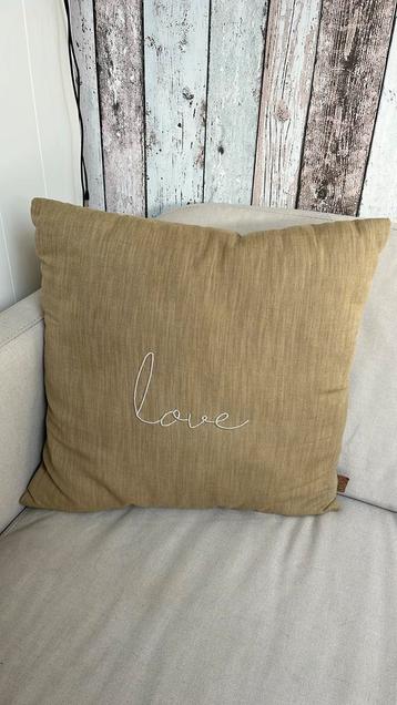 Zusss kussen vierkant beschikbaar voor biedingen