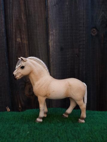 Schleich Fjord hengst 13753 beschikbaar voor biedingen