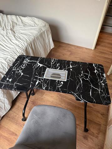 Manicure tafel met afzuiging, inklapbaar beschikbaar voor biedingen