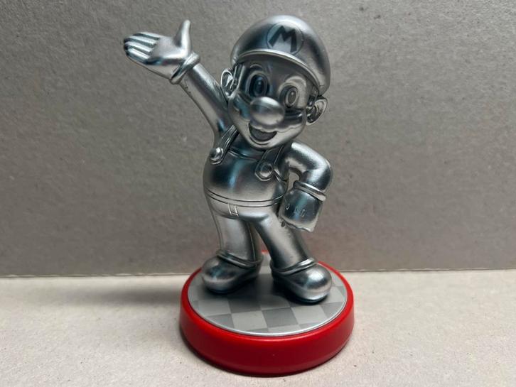 Amiibo Super Mario Mario - Silver Edition, Spelcomputers en Games, Games | Nintendo Switch, Zo goed als nieuw, Role Playing Game (Rpg)