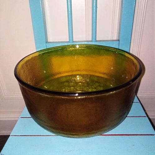 Arcoroc Sierra okergele schaal, Huis en Inrichting, Keuken | Servies, Gebruikt, Schaal of Schalen, Overige stijlen, Glas, Ophalen