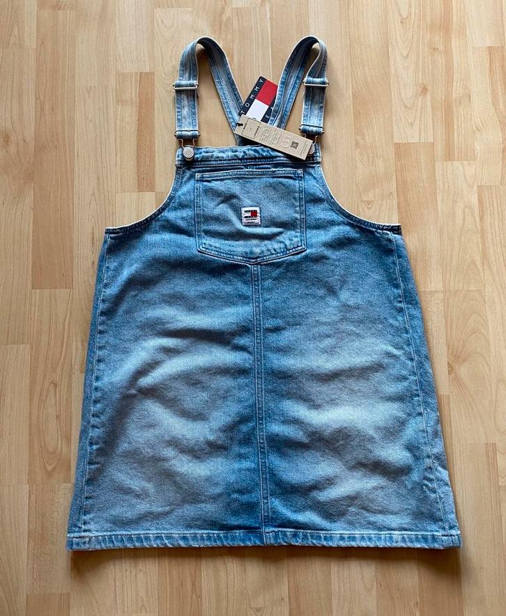 Nieuw: Tommy Jeans denim aanpasbaar jurkje, mt M 👗, Kleding | Dames, Jurken, Nieuw, Maat 38/40 (M), Blauw, Boven de knie, Ophalen of Verzenden