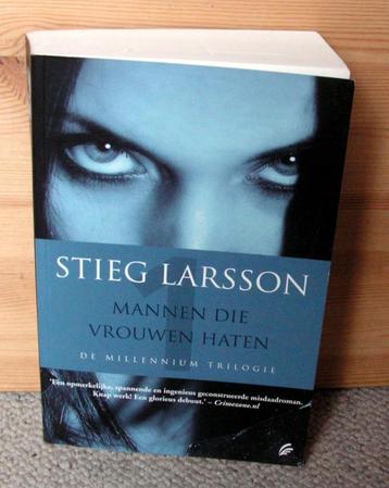 Stieg Larsson Mannen die vrouwen haten boek 2009 ZGAN beschikbaar voor biedingen