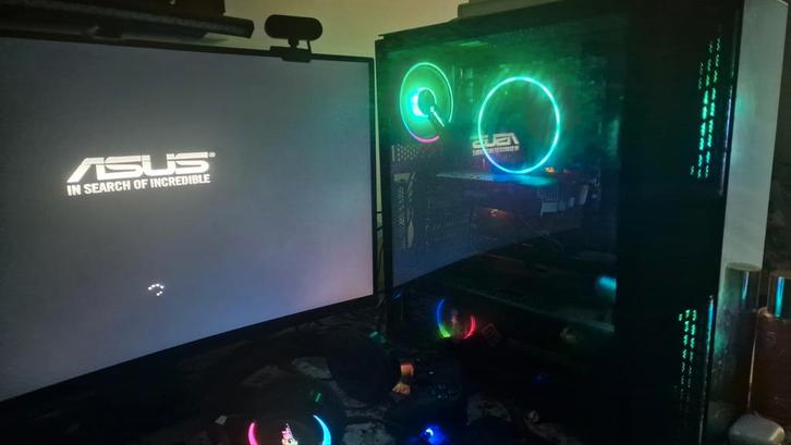 Gaming PC - Krachtige Prestaties! Met 2monitor, Computers en Software, Desktop Pc's, Gebruikt, 4 Ghz of meer, HDD, SSD, 16 GB