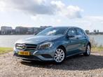 Mercedes-Benz A-Klasse A180 1.6 Blue Efficiency 2013 Blauw, Auto's, 65 €/maand, 4 cilinders, Blauw, Leder en Stof