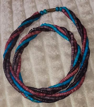 € 3 ! Lange houten halsketting in turquoise-roze-paars  beschikbaar voor biedingen