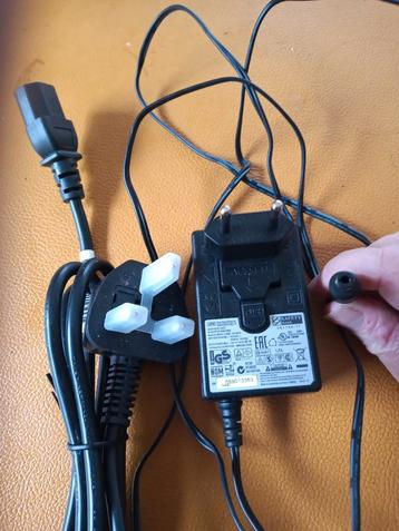 
Opladers voor buitenland, computer etc. beschikbaar voor biedingen