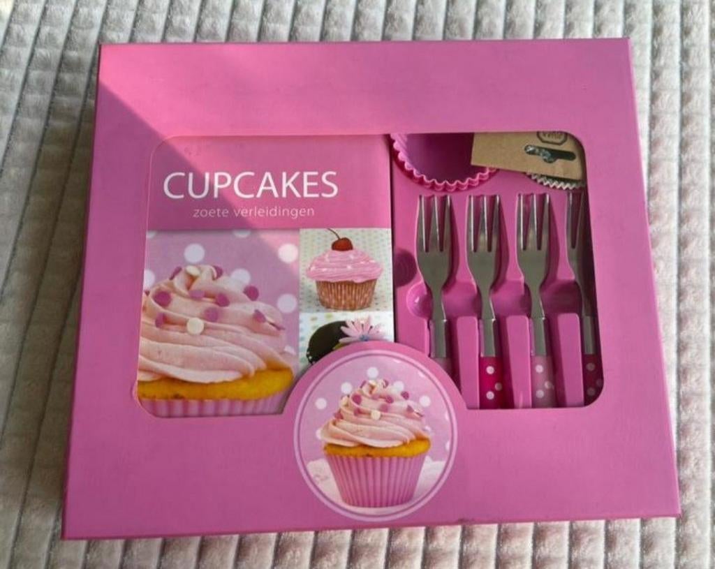 Nieuwe Cupcake Bakset met Extra Vormpjes, Ophalen of Verzenden, Nieuw