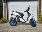 Mooie Yamaha Jog R 70cc. Ook nog een Jog RR met snel blok., JogR of RR, Tweetakt, 70 cc, Ophalen of Verzenden
