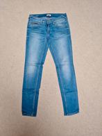 Twee bijna nieuwe jeans Tommy Hilfiger, Ophalen, Blauw, Zo goed als nieuw, W27 (confectie 34) of kleiner