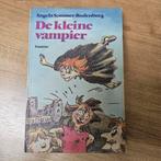 De kleine vampier - Angela Sommer-Bodenburg, Ophalen of Verzenden, Gelezen, Angela Sommer-Bodenburg, Fictie algemeen