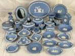 Wedgwood JASPERWARE lichtblauw, Ophalen of Verzenden, Zo goed als nieuw, Porselein, Wedgwood