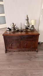 Antieke dekenkist met houtsnijwerk, Ophalen of Verzenden