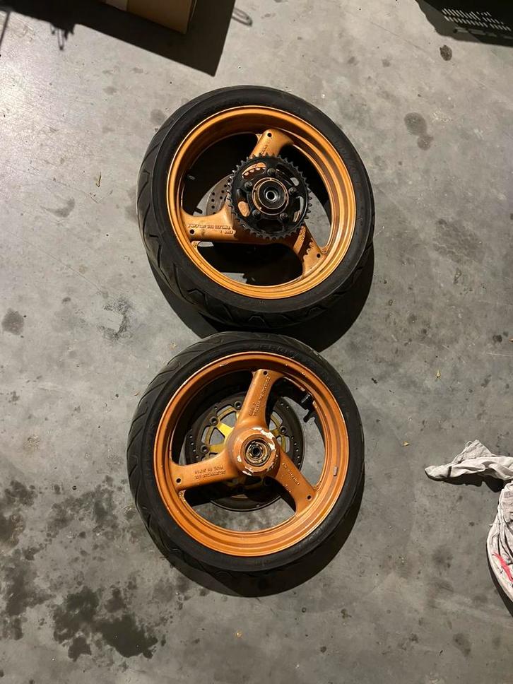 Wielen met goede banden suzuki gs500, Motoren, Tuning en Styling, Ophalen