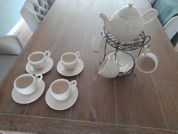 COUNTRYFIELD LANDELIJKE CREMEKOFFIE/THEE SERVICE 8P INCL REK beschikbaar voor biedingen