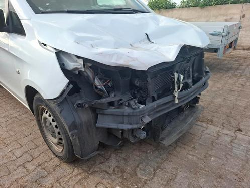 Gezocht vakman die. Vito 109 kan maken., Auto diversen, Schadeauto's, Ophalen of Verzenden