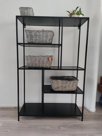 Zwarte Wandkast 