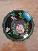 Chinees Cloisonné Schaaltje met Bloemmotief, Antiek en Kunst, Ophalen of Verzenden