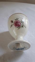 ROYAL COPENHAGEN EIERDOP, Ophalen of Verzenden, Zo goed als nieuw, Porselein, Kop en/of schotel