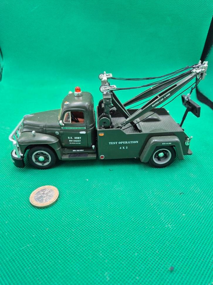 541 takelwagen U.S army, Hobby en Vrije tijd, Modelauto's | 1:24, Zo goed als nieuw, Bus of Vrachtwagen, Overige merken, Ophalen of Verzenden