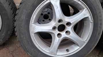 Orginele Volvo velgen beschikbaar voor biedingen